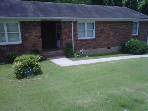 107 W James St., B